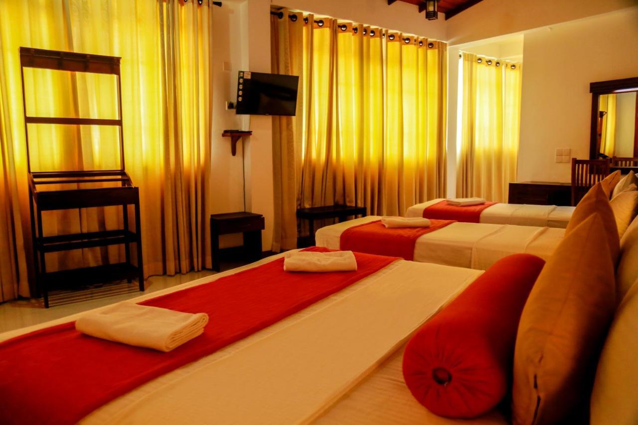 Queens Lodge Kandy Ngoại thất bức ảnh